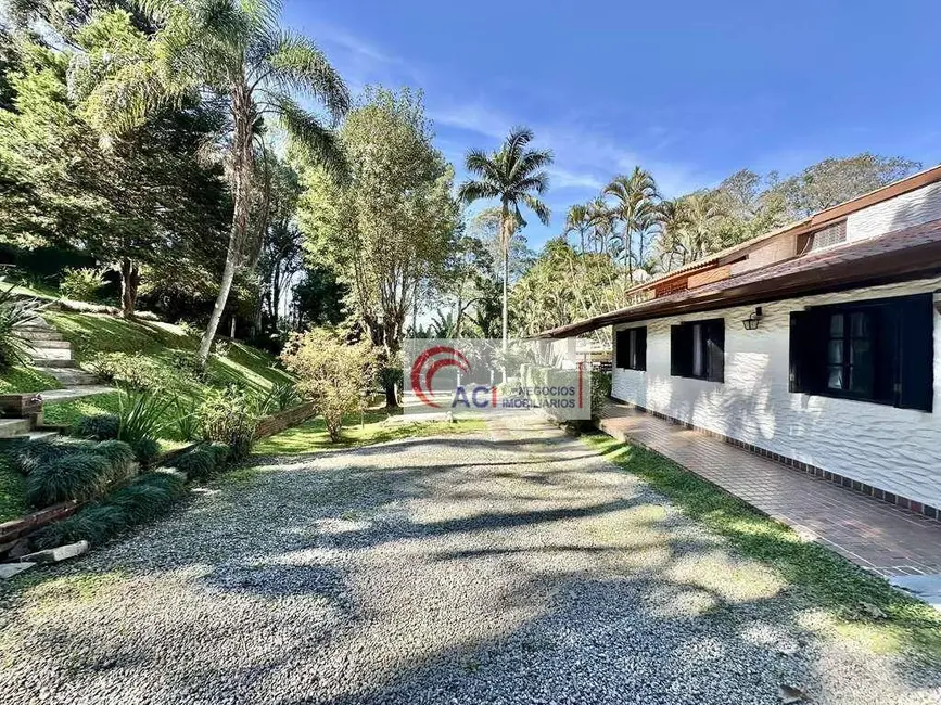 Foto 9 de Casa de Condomínio com 3 quartos à venda e para alugar, 2000m2 em Algarve, Cotia - SP