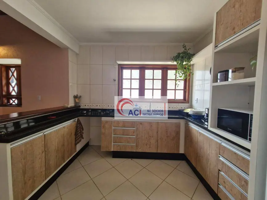 Casa de Condomínio com 3 quartos à venda e para alugar, 500m2 em Transurb, Itapevi - SP - imagem 8 Foto 8 de Casa de Condomínio com 3 quartos à venda e para alugar, 500m2 em Transurb, Itapevi - SP