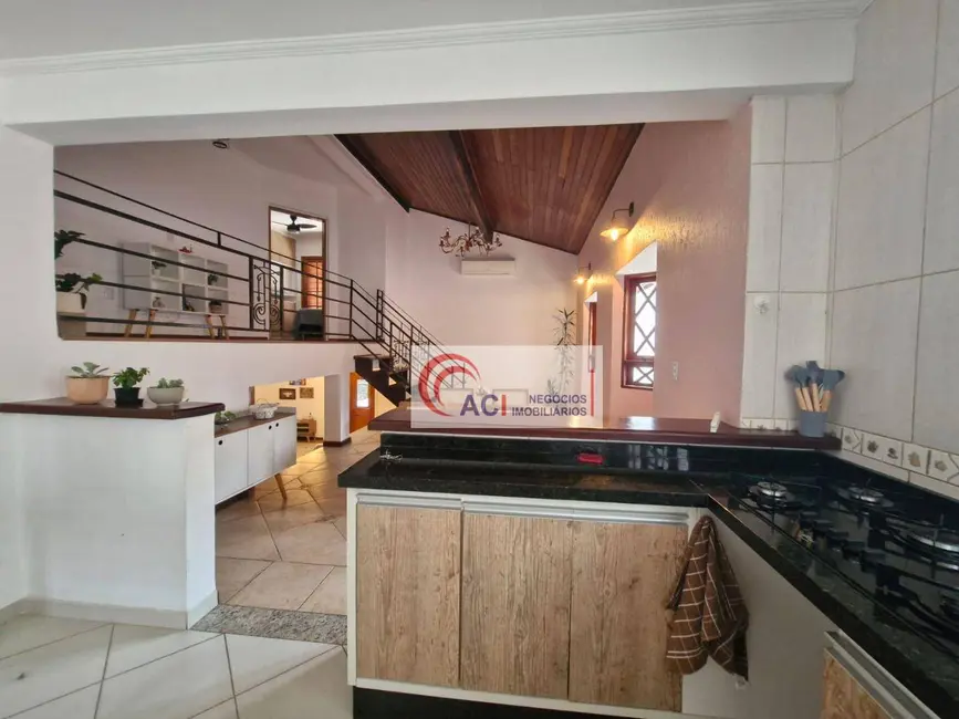 Casa de Condomínio com 3 quartos à venda e para alugar, 500m2 em Transurb, Itapevi - SP - imagem 9 Foto 9 de Casa de Condomínio com 3 quartos à venda e para alugar, 500m2 em Transurb, Itapevi - SP