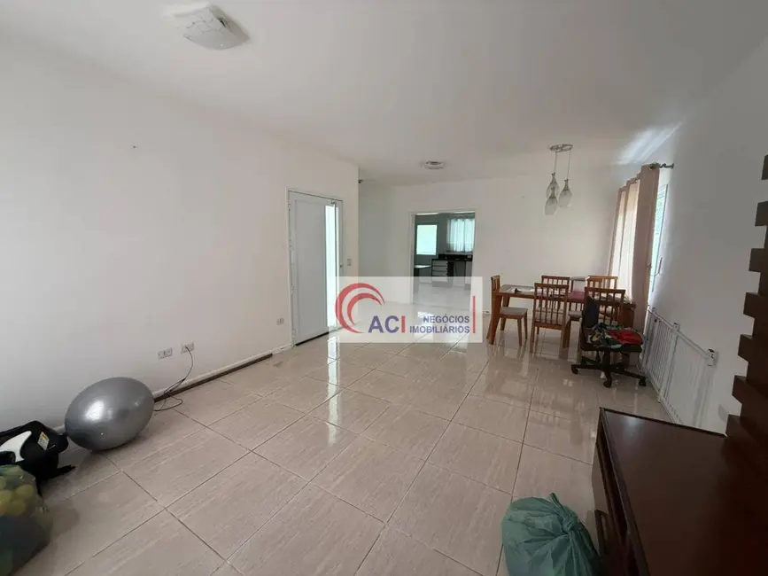 Casa de Condomínio com 3 quartos à venda e para alugar, 360m2 em Transurb, Itapevi - SP - imagem 6 Foto 6 de Casa de Condomínio com 3 quartos à venda e para alugar, 360m2 em Transurb, Itapevi - SP