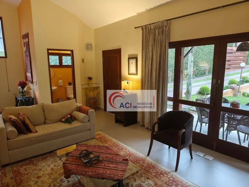 Casa de Condomínio com 3 quartos à venda e para alugar, 495m2 em Transurb, Itapevi - SP - imagem 8 Foto 8 de Casa de Condomínio com 3 quartos à venda e para alugar, 495m2 em Transurb, Itapevi - SP