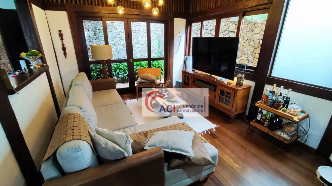 Foto 3 de Casa de Condomínio com 4 quartos à venda, 360m2 em Transurb, Itapevi - SP