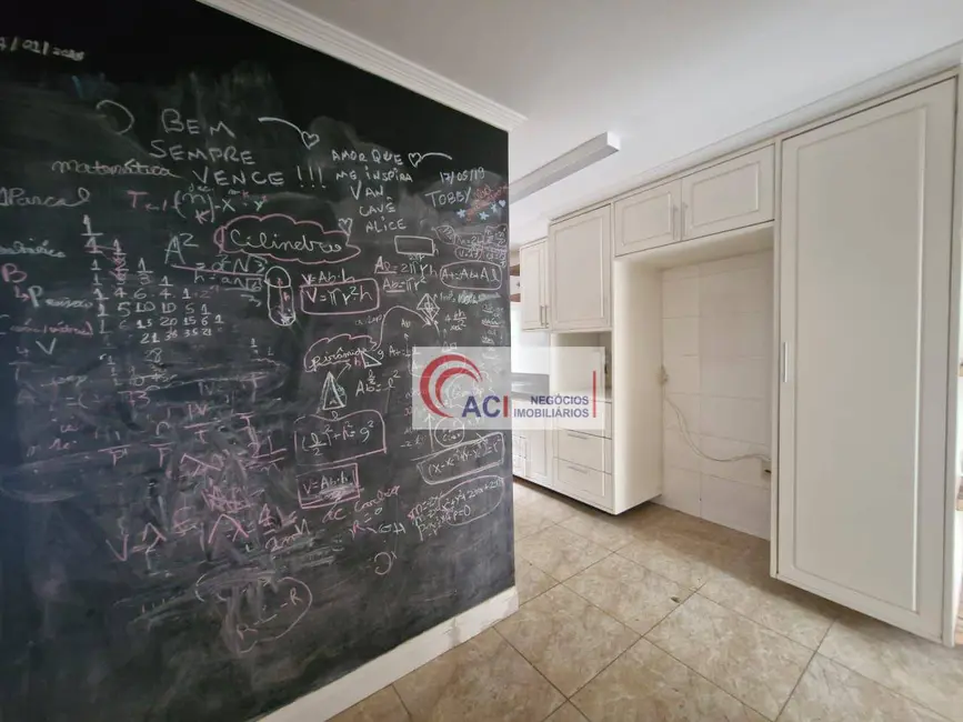 Casa de Condomínio com 3 quartos à venda, 232m2 em Pinus Park, Cotia - SP - imagem 8 Foto 8 de Casa de Condomínio com 3 quartos à venda, 232m2 em Pinus Park, Cotia - SP