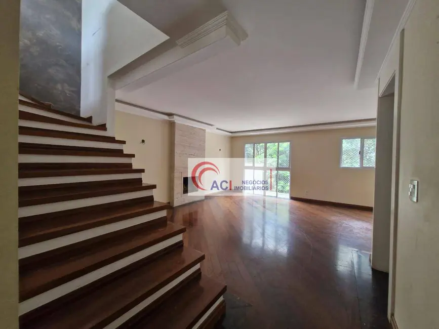 Casa de Condomínio com 3 quartos à venda, 232m2 em Pinus Park, Cotia - SP - imagem 4 Foto 4 de Casa de Condomínio com 3 quartos à venda, 232m2 em Pinus Park, Cotia - SP