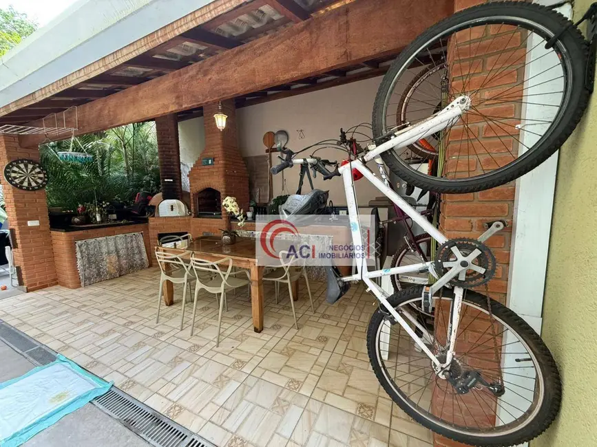 Foto 4 de Casa de Condomínio com 3 quartos à venda, 346m2 em Cotia - SP