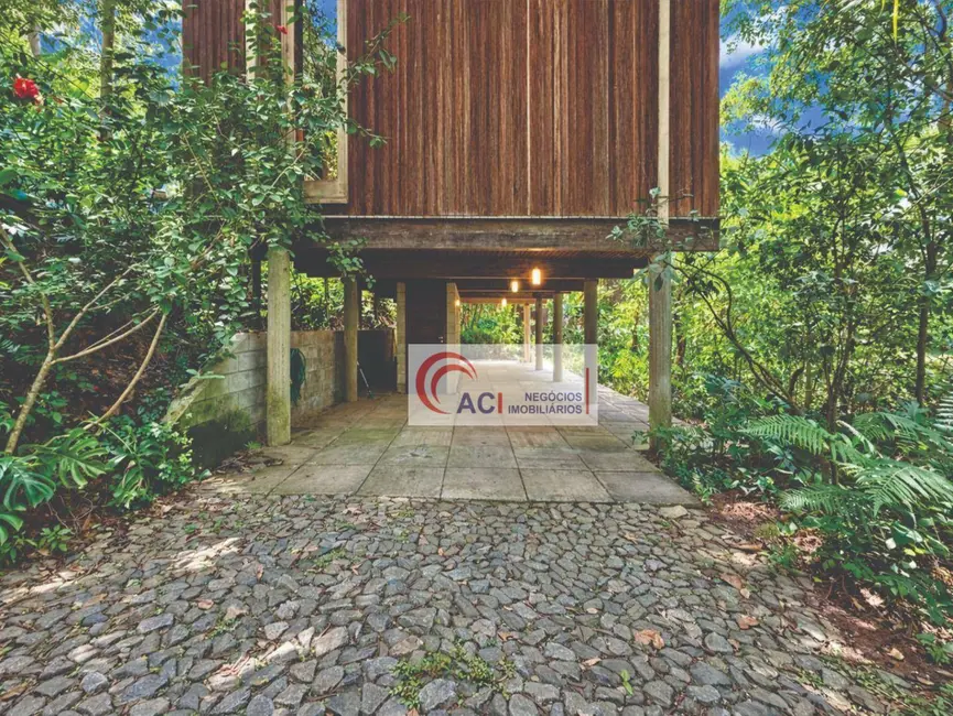 Foto 5 de Casa de Condomínio com 4 quartos à venda e para alugar, 350m2 em Chácara do Refúgio, Carapicuiba - SP