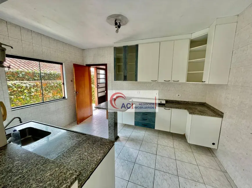 Casa de Condomínio com 3 quartos à venda, 421m2 em Transurb, Itapevi - SP - imagem 4 Foto 4 de Casa de Condomínio com 3 quartos à venda, 421m2 em Transurb, Itapevi - SP
