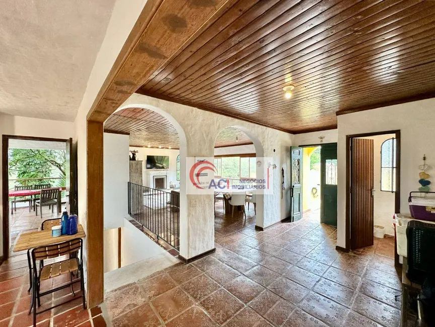 Casa de Condomínio com 4 quartos à venda, 1005m2 em Palos Verdes, Carapicuiba - SP - imagem 4 Foto 4 de Casa de Condomínio com 4 quartos à venda, 1005m2 em Palos Verdes, Carapicuiba - SP