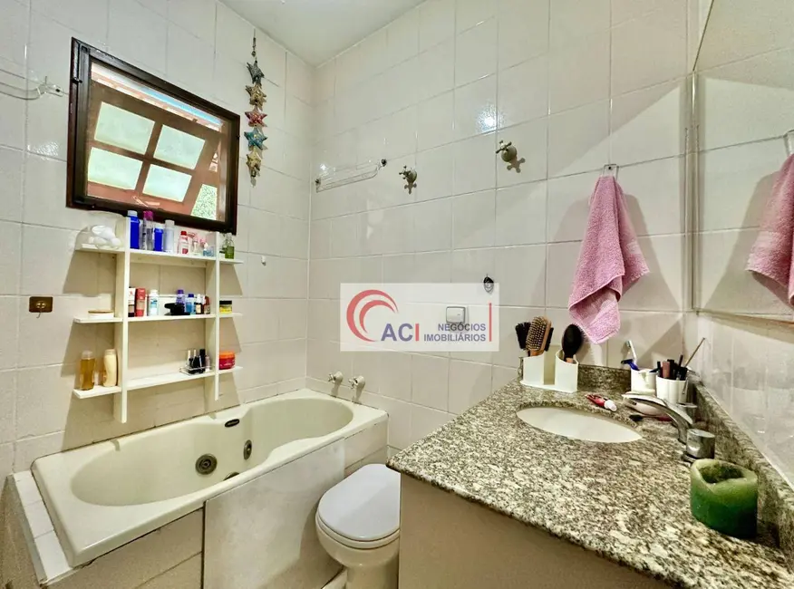 Foto 7 de Casa de Condomínio com 3 quartos à venda, 360m2 em São Paulo II, Cotia - SP