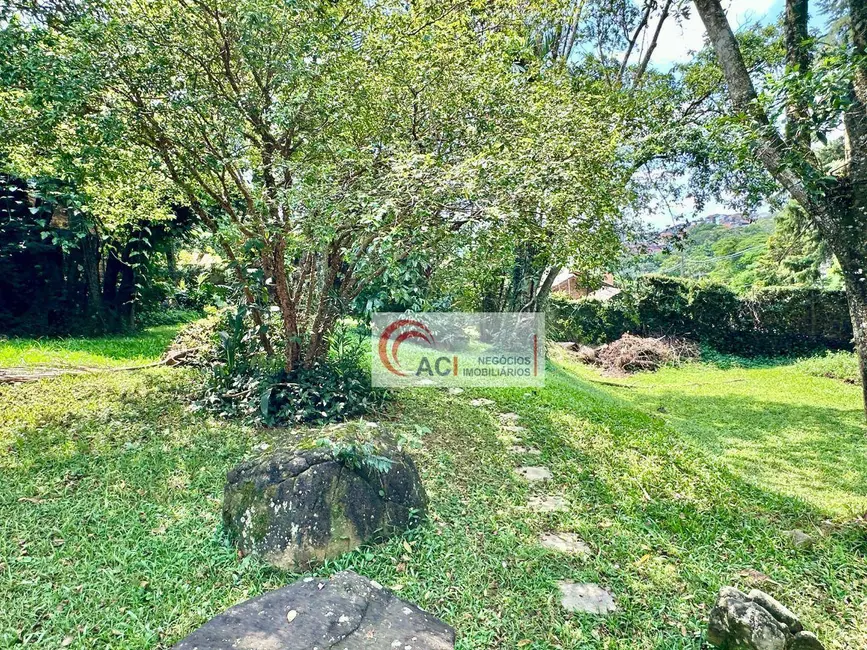 Casa de Condomínio com 3 quartos à venda, 1160m2 em Chácara de La Rocca, Carapicuiba - SP - imagem 4 Foto 4 de Casa de Condomínio com 3 quartos à venda, 1160m2 em Chácara de La Rocca, Carapicuiba - SP