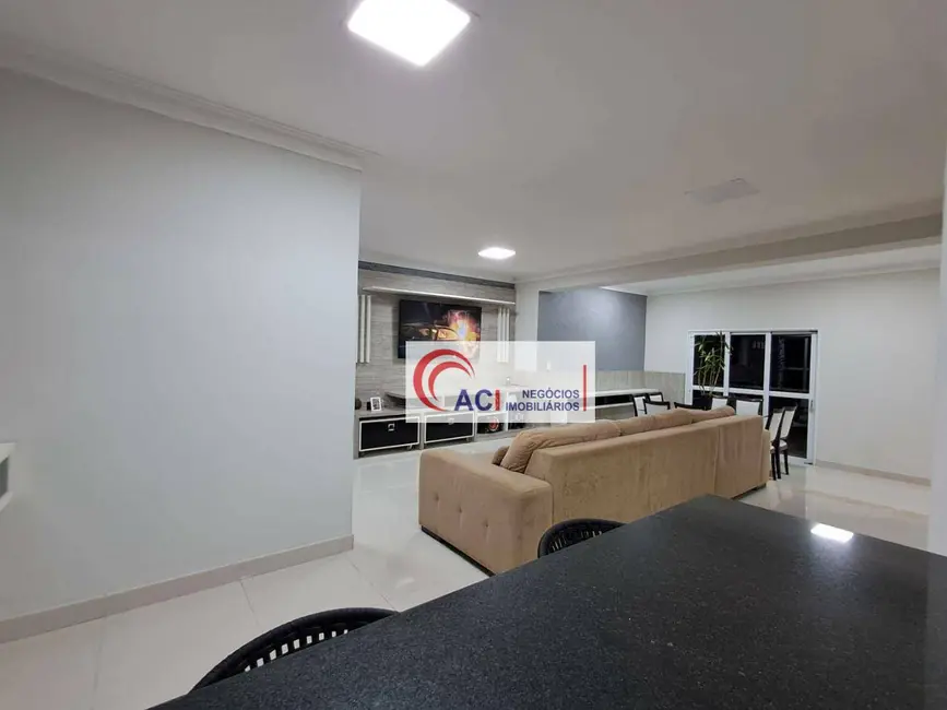 Casa de Condomínio com 3 quartos à venda e para alugar, 420m2 em Transurb, Itapevi - SP - imagem 5 Foto 5 de Casa de Condomínio com 3 quartos à venda e para alugar, 420m2 em Transurb, Itapevi - SP