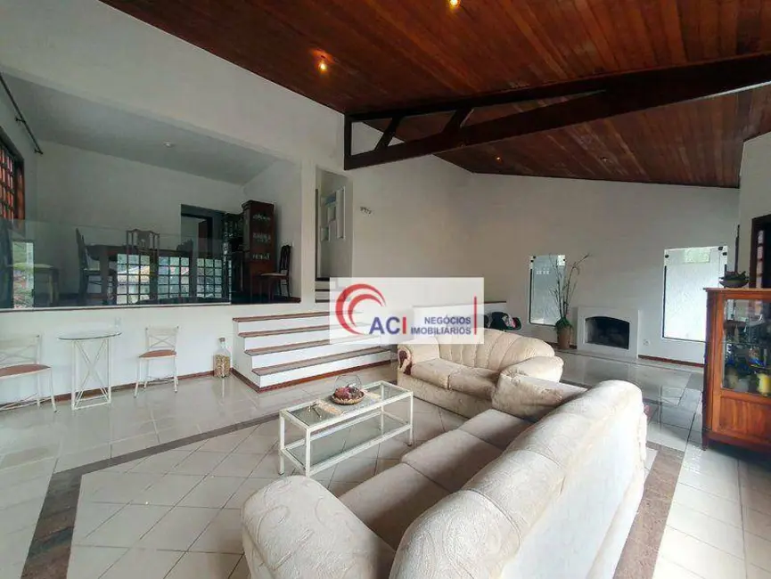 Casa de Condomínio com 5 quartos à venda e para alugar, 480m2 em Transurb, Itapevi - SP - imagem 4 Foto 4 de Casa de Condomínio com 5 quartos à venda e para alugar, 480m2 em Transurb, Itapevi - SP