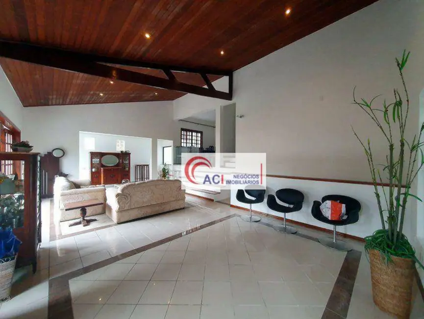 Casa de Condomínio com 5 quartos à venda e para alugar, 480m2 em Transurb, Itapevi - SP - imagem 5 Foto 5 de Casa de Condomínio com 5 quartos à venda e para alugar, 480m2 em Transurb, Itapevi - SP