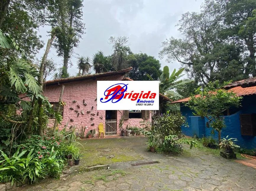 Casa com 5 quartos à venda, 335m2 em Chácaras São Cristóvão, Embu Das Artes - SP - imagem 8 Foto 8 de Casa com 5 quartos à venda, 335m2 em Chácaras São Cristóvão, Embu Das Artes - SP