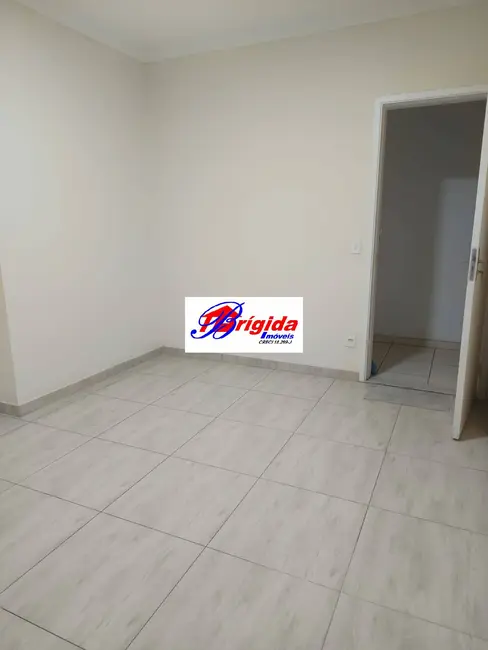 Apartamento com 2 quartos para alugar, 47m2 em Jardim Petrópolis, Cotia - SP - imagem 2 Foto 2 de Apartamento com 2 quartos para alugar, 47m2 em Jardim Petrópolis, Cotia - SP