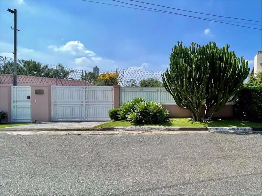 Casa de Condomínio com 3 quartos à venda, 358m2 em Chácara das Paineiras, Carapicuiba - SP - imagem 6 Foto 6 de Casa de Condomínio com 3 quartos à venda, 358m2 em Chácara das Paineiras, Carapicuiba - SP