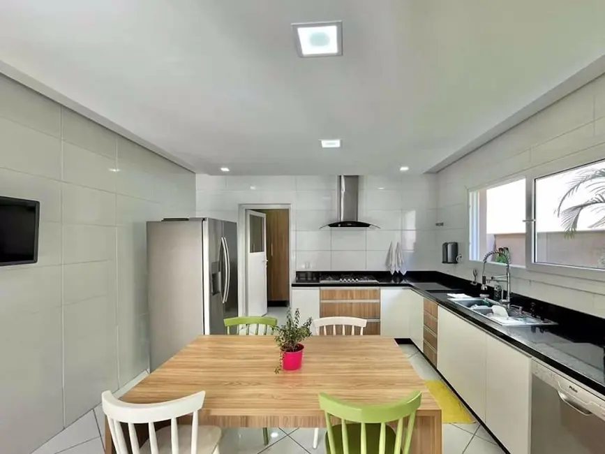 Foto 8 de Casa de Condomínio com 4 quartos à venda, 316m2 em Moinho Velho, Cotia - SP