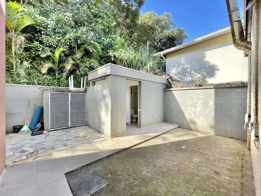 Foto 3 de Casa de Condomínio com 4 quartos à venda e para alugar, 494m2 em Pousada dos Bandeirantes, Carapicuiba - SP