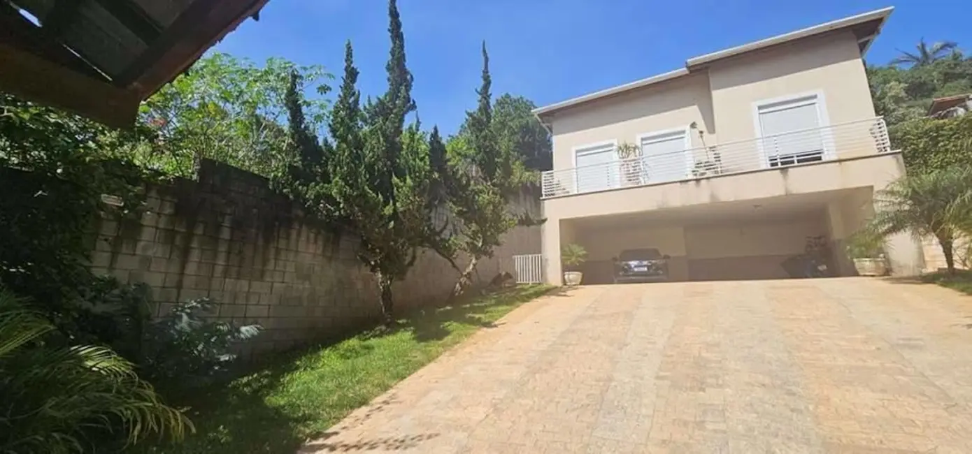 Foto 2 de Casa de Condomínio com 3 quartos à venda, 358m2 em Chácara Vale do Rio Cotia, Carapicuiba - SP