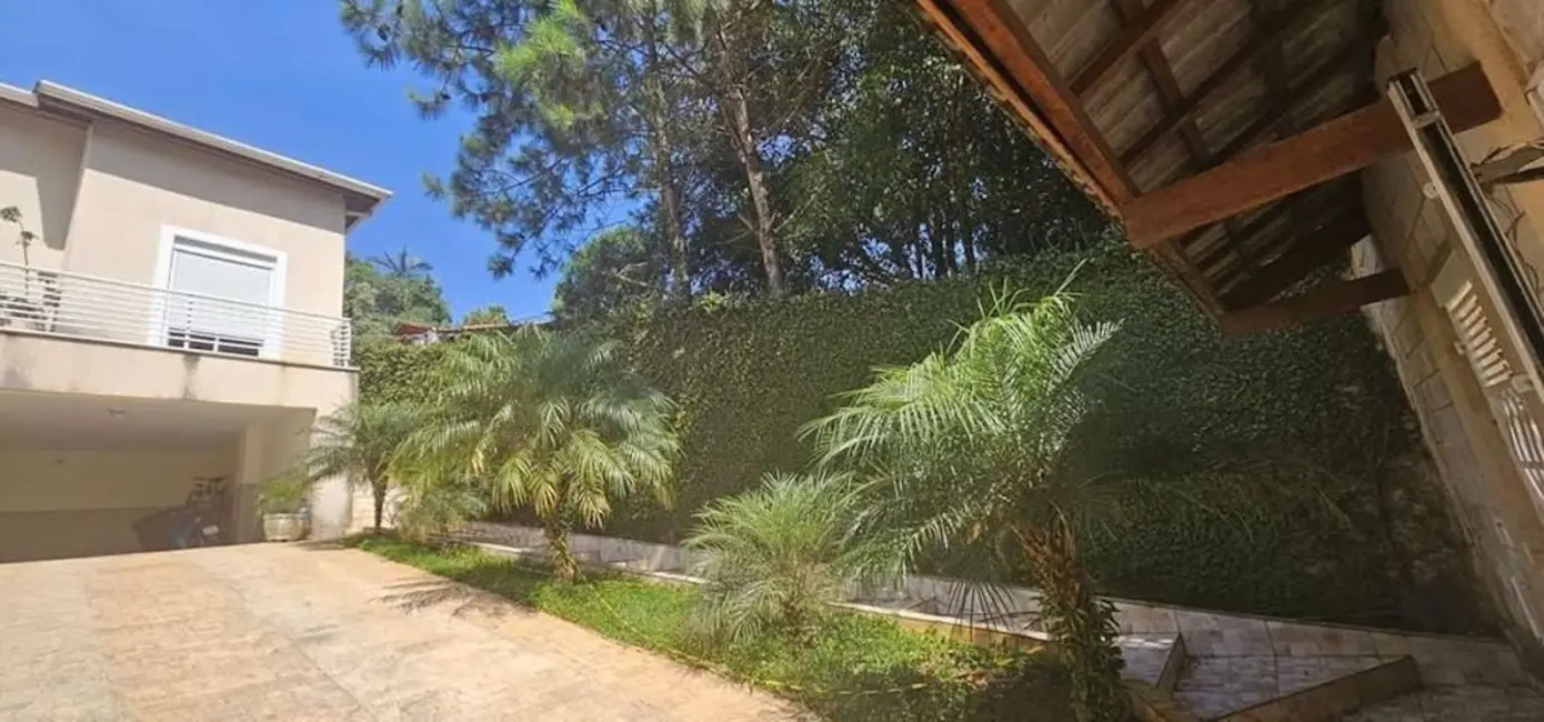 Casa de Condomínio com 3 quartos à venda, 358m2 em Chácara Vale do Rio Cotia, Carapicuiba - SP - imagem 3 Foto 3 de Casa de Condomínio com 3 quartos à venda, 358m2 em Chácara Vale do Rio Cotia, Carapicuiba - SP