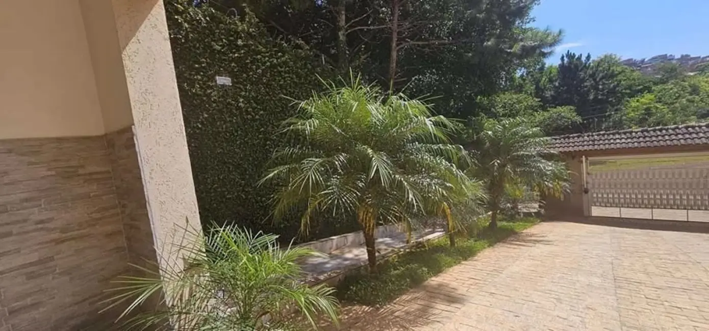 Casa de Condomínio com 3 quartos à venda, 358m2 em Chácara Vale do Rio Cotia, Carapicuiba - SP - imagem 8 Foto 8 de Casa de Condomínio com 3 quartos à venda, 358m2 em Chácara Vale do Rio Cotia, Carapicuiba - SP