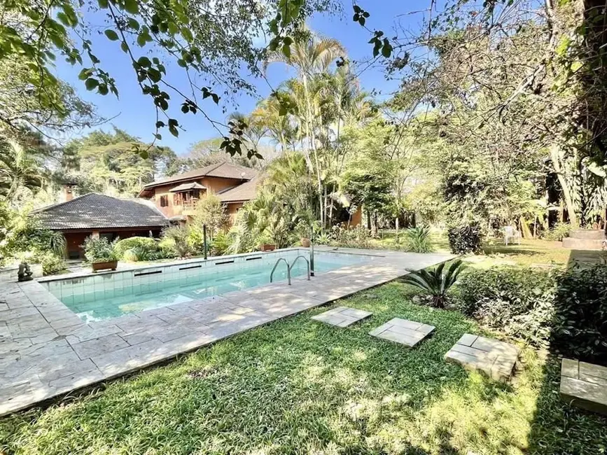 Foto 1 de Casa com 5 quartos à venda, 923m2 em Vila Santo Antônio, Cotia - SP