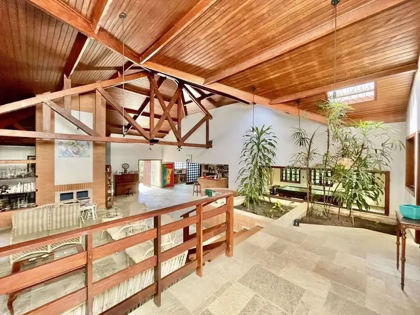 Foto 8 de Casa com 5 quartos à venda, 923m2 em Vila Santo Antônio, Cotia - SP