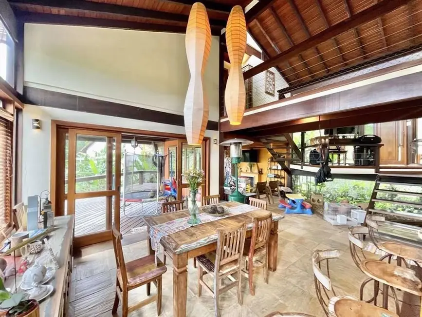 Casa de Condomínio com 3 quartos à venda, 283m2 em Recanto Impla, Carapicuiba - SP - imagem 3 Foto 3 de Casa de Condomínio com 3 quartos à venda, 283m2 em Recanto Impla, Carapicuiba - SP