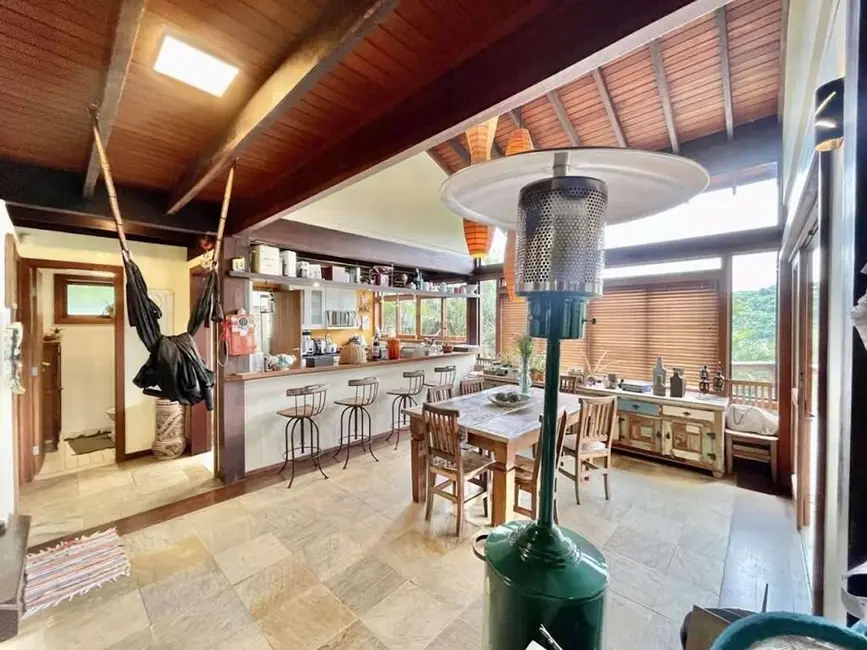 Casa de Condomínio com 3 quartos à venda, 283m2 em Recanto Impla, Carapicuiba - SP - imagem 4 Foto 4 de Casa de Condomínio com 3 quartos à venda, 283m2 em Recanto Impla, Carapicuiba - SP