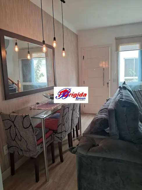 Foto 2 de Casa de Condomínio com 2 quartos à venda, 59m2 em Água Espraiada (Caucaia do Alto), Cotia - SP