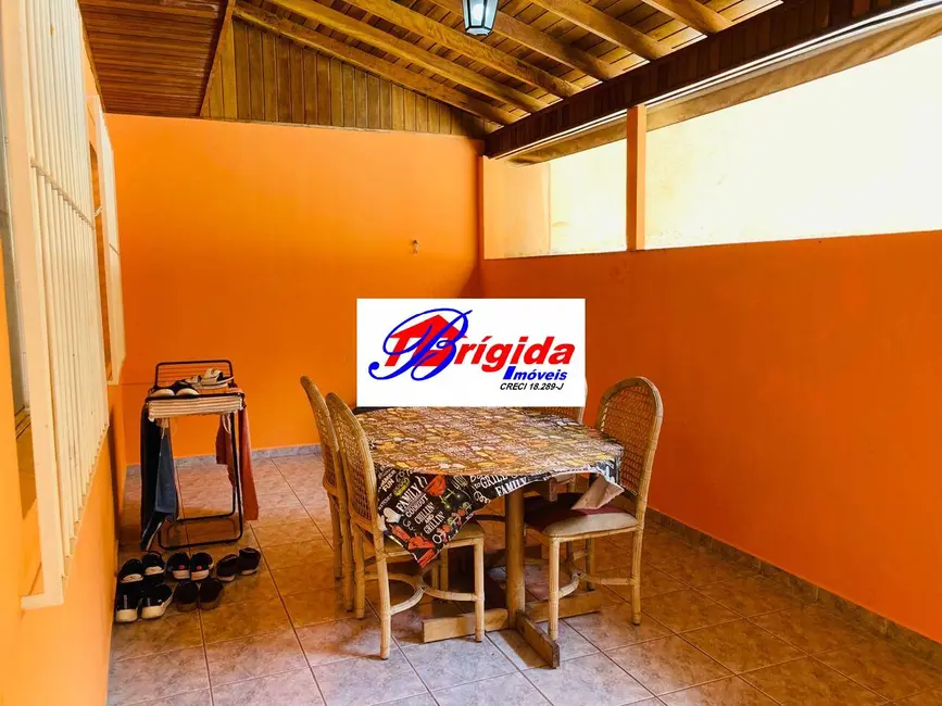 Casa com 3 quartos à venda, 136m2 em Jardim São Vicente, Cotia - SP - imagem 4 Foto 4 de Casa com 3 quartos à venda, 136m2 em Jardim São Vicente, Cotia - SP