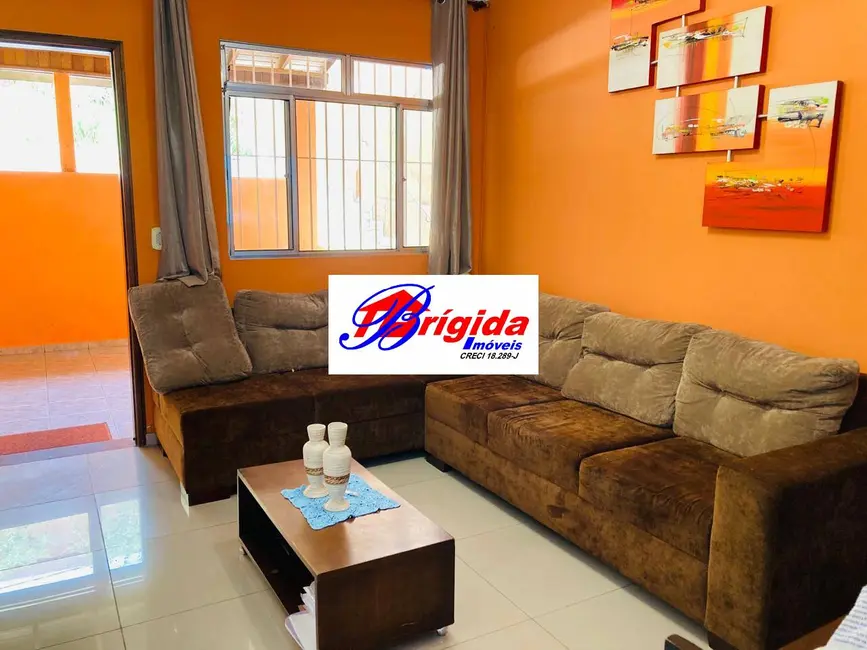 Casa com 3 quartos à venda, 136m2 em Jardim São Vicente, Cotia - SP - imagem 1 Foto 1 de Casa com 3 quartos à venda, 136m2 em Jardim São Vicente, Cotia - SP