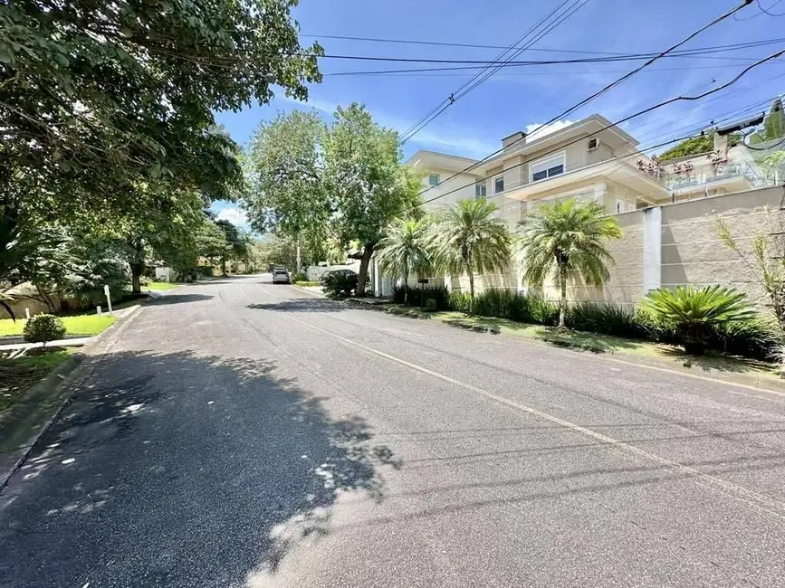 Foto 7 de Casa de Condomínio com 4 quartos à venda e para alugar, 359m2 em Golf Park, Carapicuiba - SP