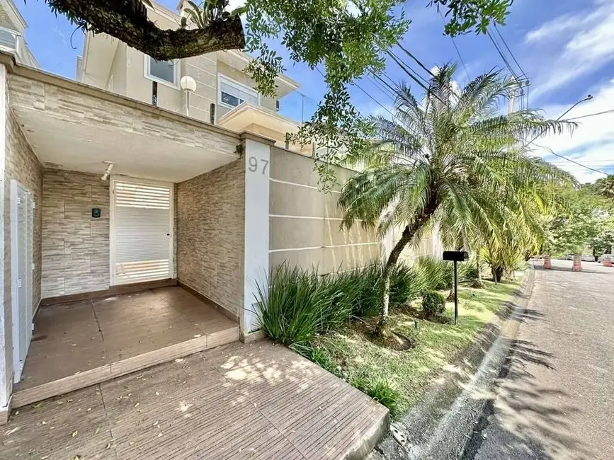 Foto 3 de Casa de Condomínio com 4 quartos à venda e para alugar, 359m2 em Golf Park, Carapicuiba - SP