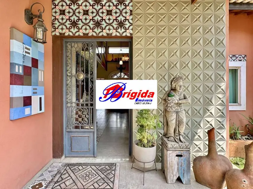 Foto 8 de Casa de Condomínio com 3 quartos à venda, 355m2 em Paisagem Renoir, Cotia - SP