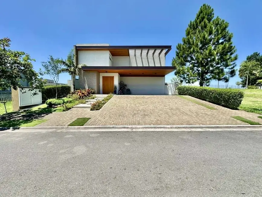 Casa de Condomínio com 4 quartos à venda e para alugar, 345m2 em Granja Viana, Carapicuiba - SP - imagem 3 Foto 3 de Casa de Condomínio com 4 quartos à venda e para alugar, 345m2 em Granja Viana, Carapicuiba - SP