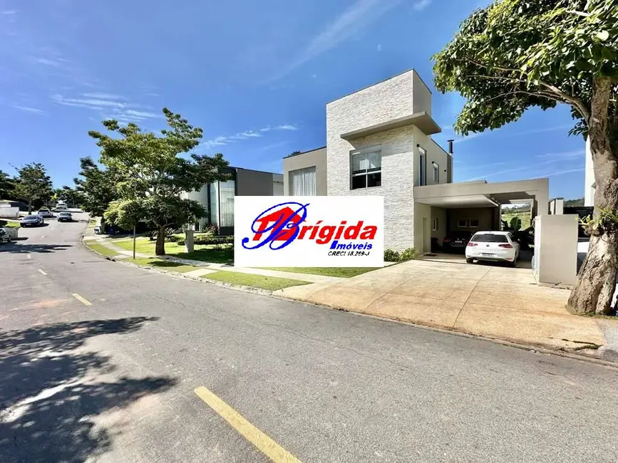 Casa de Condomínio com 3 quartos à venda, 281m2 em Granja Viana, Cotia - SP - imagem 4 Foto 4 de Casa de Condomínio com 3 quartos à venda, 281m2 em Granja Viana, Cotia - SP