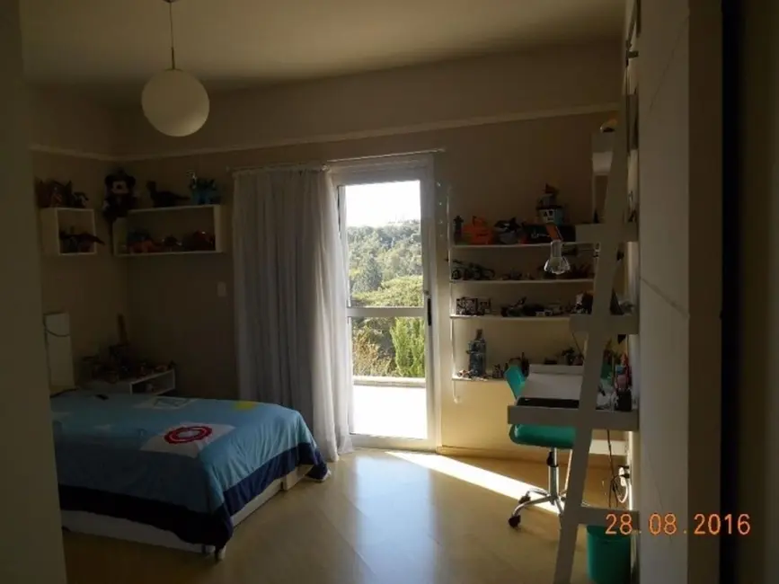 Foto 3 de Casa de Condomínio com 3 quartos à venda, 430m2 em Embu Das Artes - SP