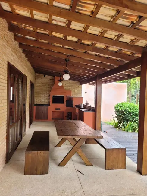 Foto 5 de Casa de Condomínio com 4 quartos à venda, 240m2 em Embu Das Artes - SP