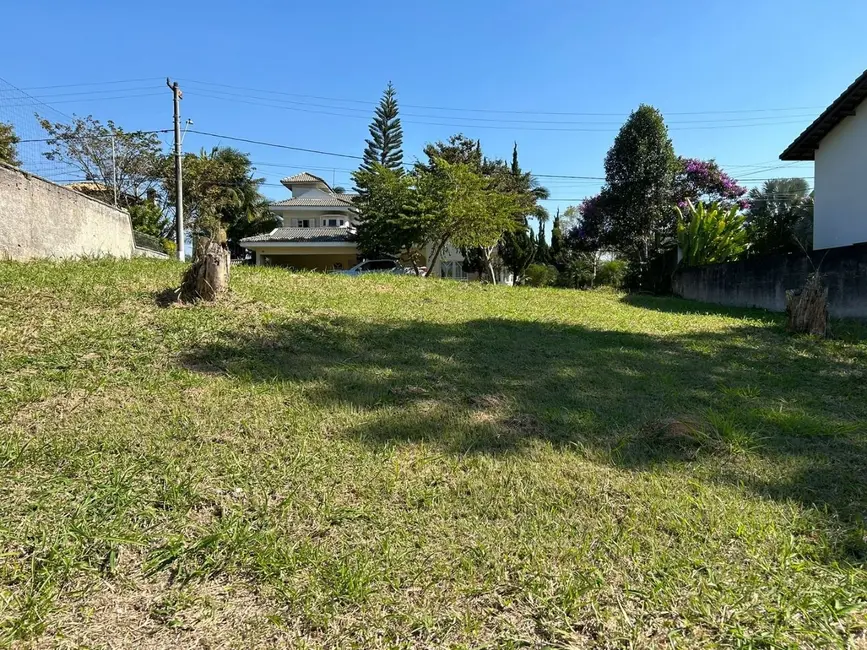 Foto 1 de Terreno / Lote à venda, 600m2 em Embu Das Artes - SP