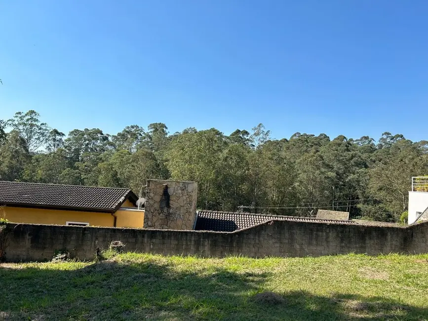 Foto 2 de Terreno / Lote à venda, 600m2 em Embu Das Artes - SP
