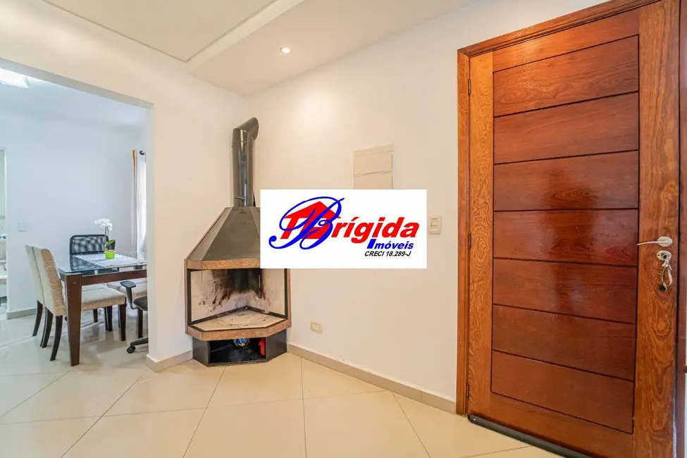 Casa de Condomínio com 2 quartos para alugar em Jardim da Glória, Cotia - SP - imagem 3 Foto 3 de Casa de Condomínio com 2 quartos para alugar em Jardim da Glória, Cotia - SP