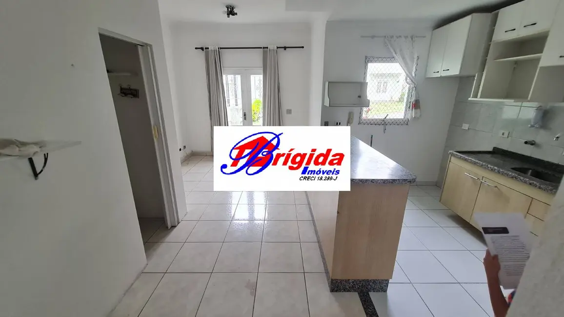 Foto 2 de Casa de Condomínio com 2 quartos para alugar, 123m2 em Chácara Canta Galo, Cotia - SP