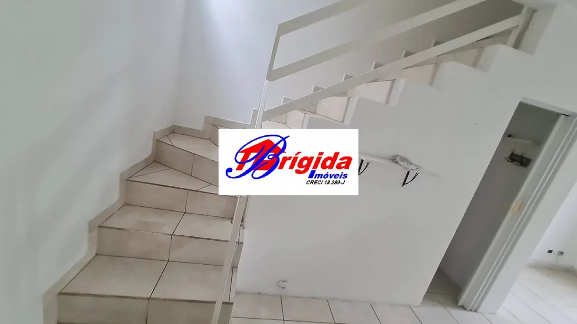 Foto 5 de Casa de Condomínio com 2 quartos para alugar, 123m2 em Chácara Canta Galo, Cotia - SP