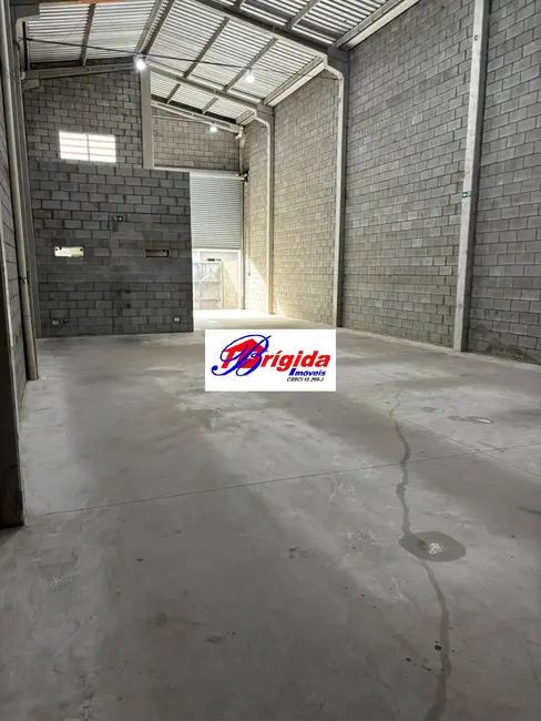 Foto 7 de Armazém / Galpão para alugar, 200m2 em Jardim São Vicente, Cotia - SP