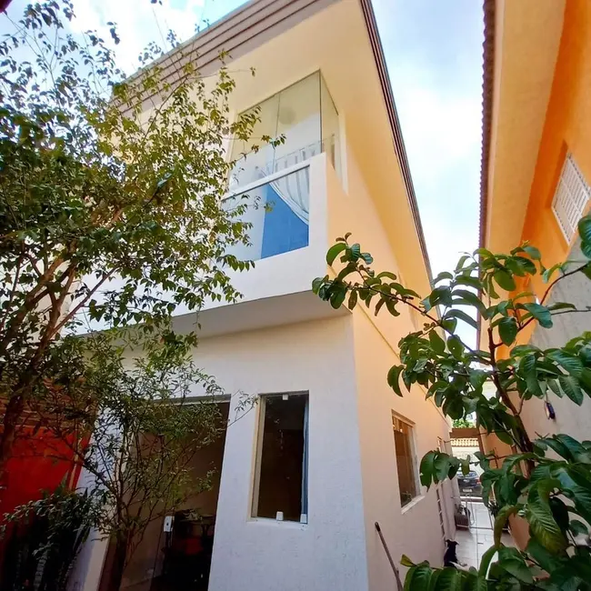 Casa com 3 quartos à venda, 150m2 em Sítio Boa Vista, Cotia - SP - imagem 3 Foto 3 de Casa com 3 quartos à venda, 150m2 em Sítio Boa Vista, Cotia - SP