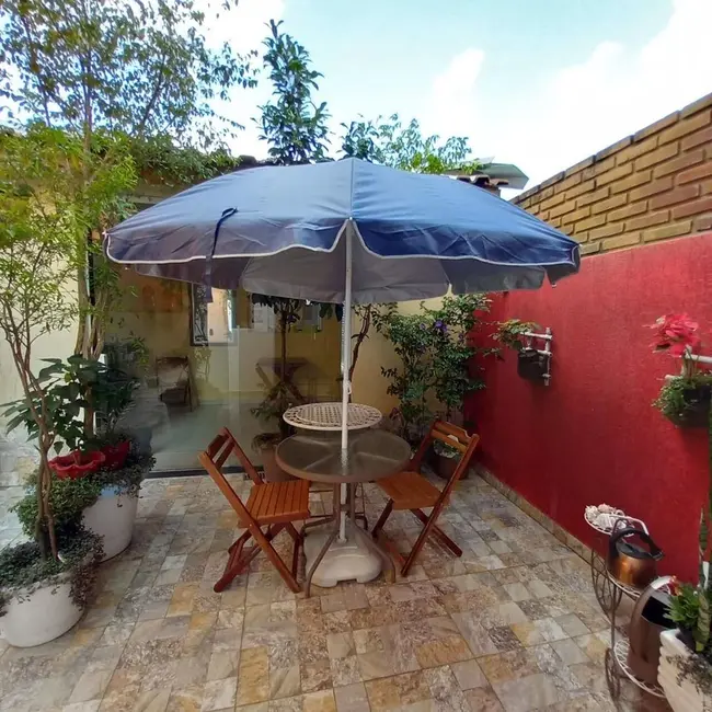 Casa com 3 quartos à venda, 150m2 em Sítio Boa Vista, Cotia - SP - imagem 1 Foto 1 de Casa com 3 quartos à venda, 150m2 em Sítio Boa Vista, Cotia - SP