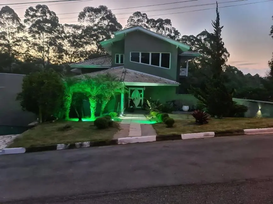Casa com 4 quartos à venda, 450m2 em Embu Das Artes - SP - imagem 1 Foto 1 de Casa com 4 quartos à venda, 450m2 em Embu Das Artes - SP
