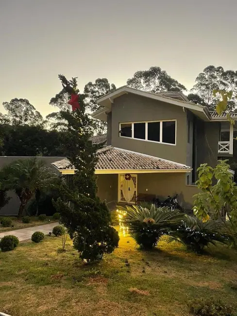 Casa com 4 quartos à venda, 450m2 em Embu Das Artes - SP - imagem 7 Foto 7 de Casa com 4 quartos à venda, 450m2 em Embu Das Artes - SP
