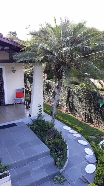Casa com 3 quartos à venda, 250m2 em Pinus Park, Cotia - SP - imagem 2 Foto 2 de Casa com 3 quartos à venda, 250m2 em Pinus Park, Cotia - SP